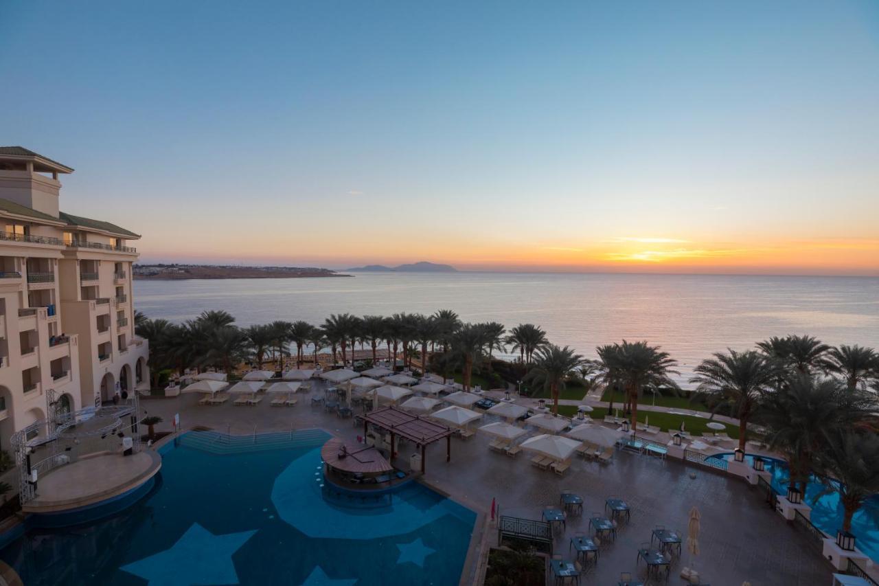 Stella Di Mare Beach Hotel & Spa Шарм ел-Шейх Екстериор снимка Sunset at the Hilton Sharm El Sheikh