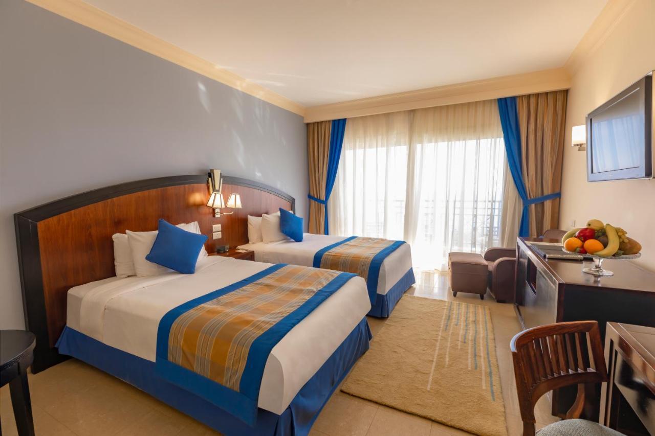 Stella Di Mare Beach Hotel & Spa Шарм ел-Шейх Екстериор снимка A room at the hotel
