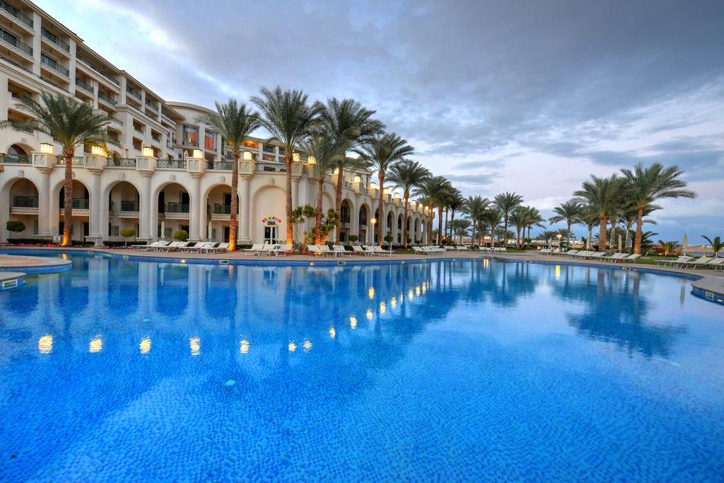 Stella Di Mare Beach Hotel & Spa Шарм ел-Шейх Екстериор снимка Hilton Sharm El Sheikh Resort