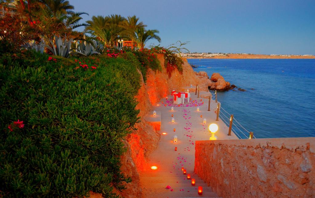 Stella Di Mare Beach Hotel & Spa Шарм ел-Шейх Екстериор снимка The beach at the resort