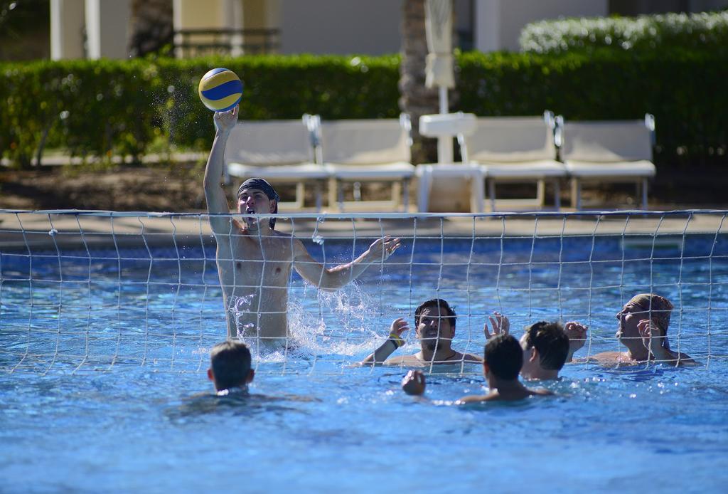 Stella Di Mare Beach Hotel & Spa Шарм ел-Шейх Екстериор снимка Water volleyball